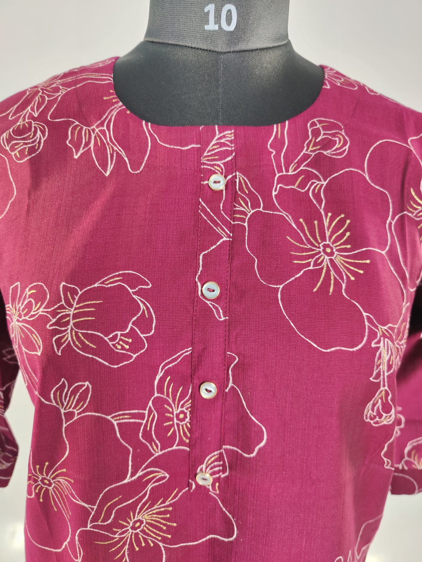 Delicate Blooms: Maroon Kurta with Floral Line Art