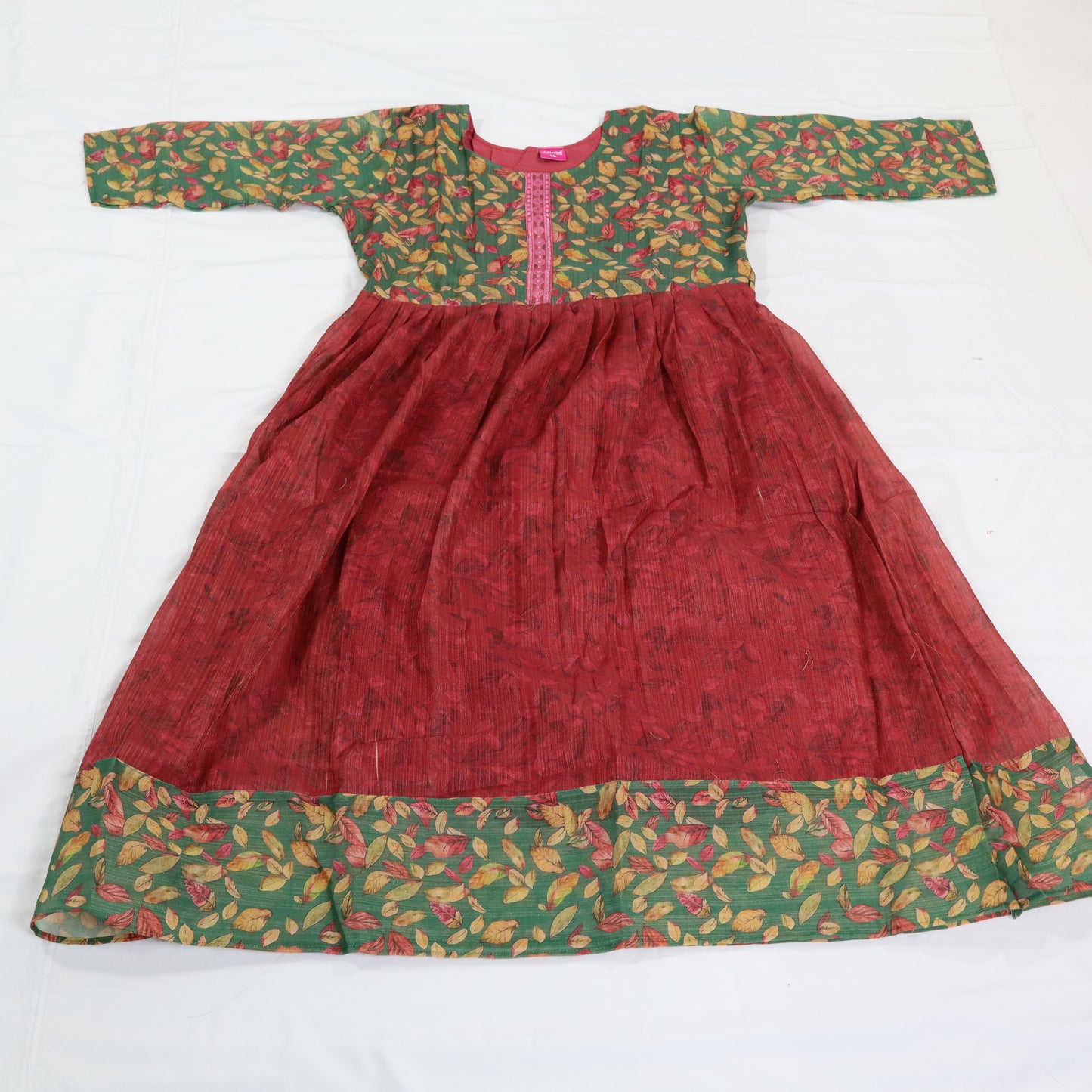 Rustic Elegance: Block-Printed Kurti with Contrasting Colors