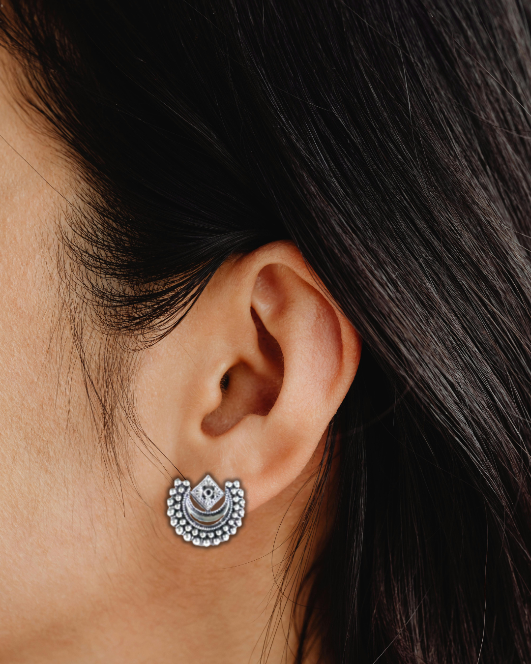 Crescent Moon Earrings (KN1312)