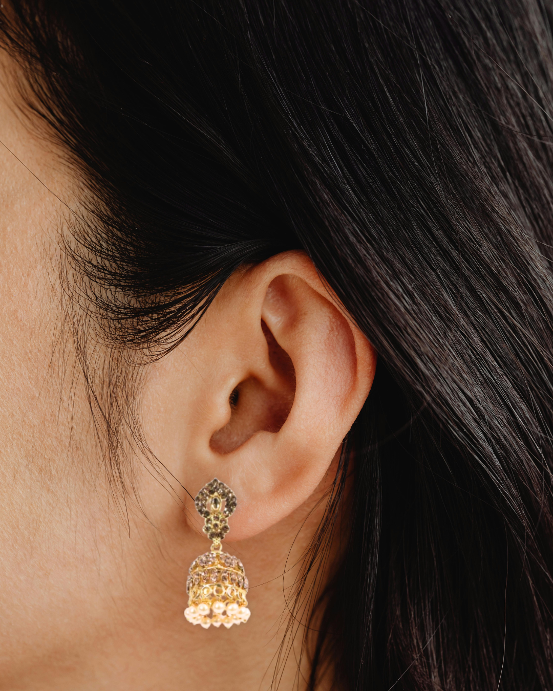 Iridescent Jhumka Delights (DH ZG769)